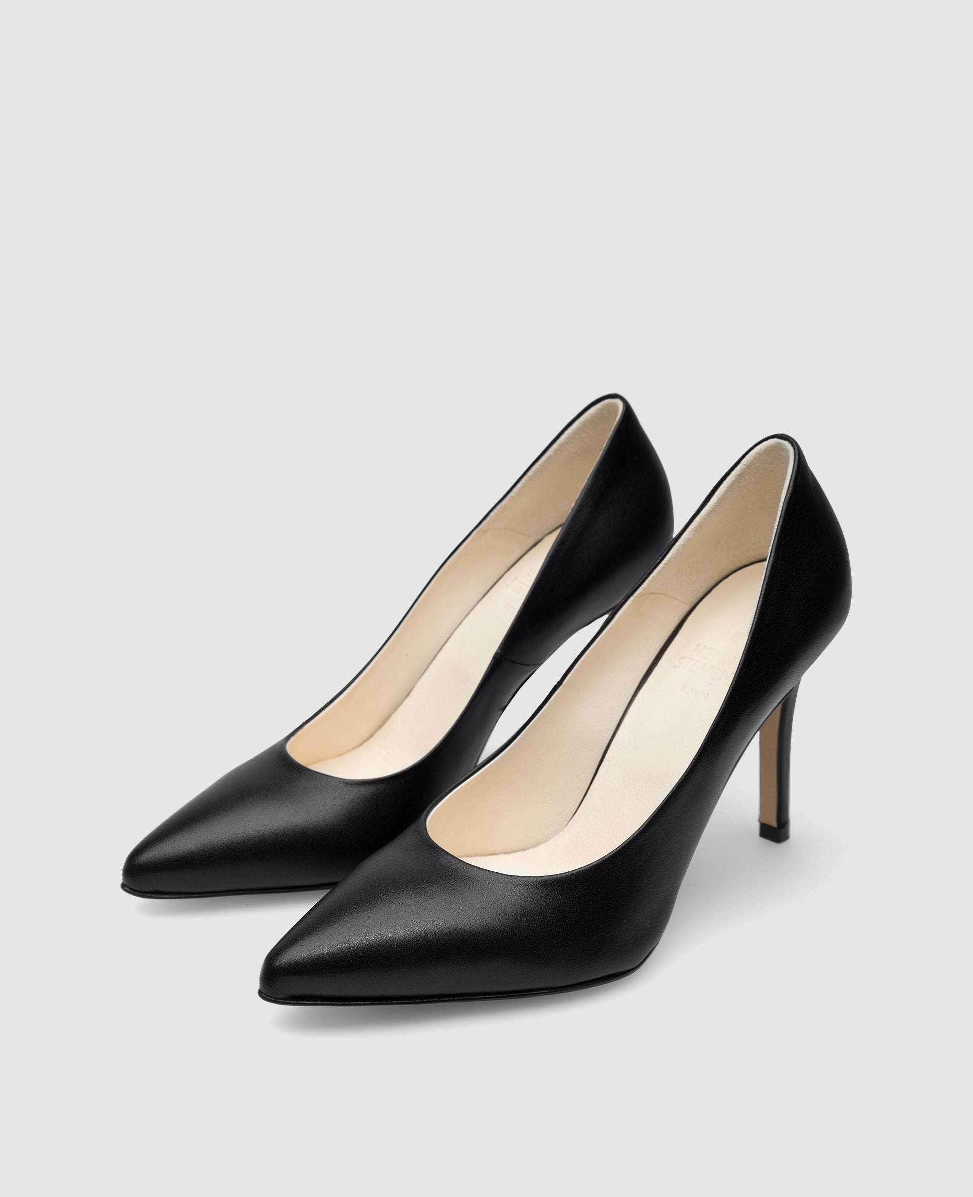 Henry Stevens Women's Emma P90 - Black