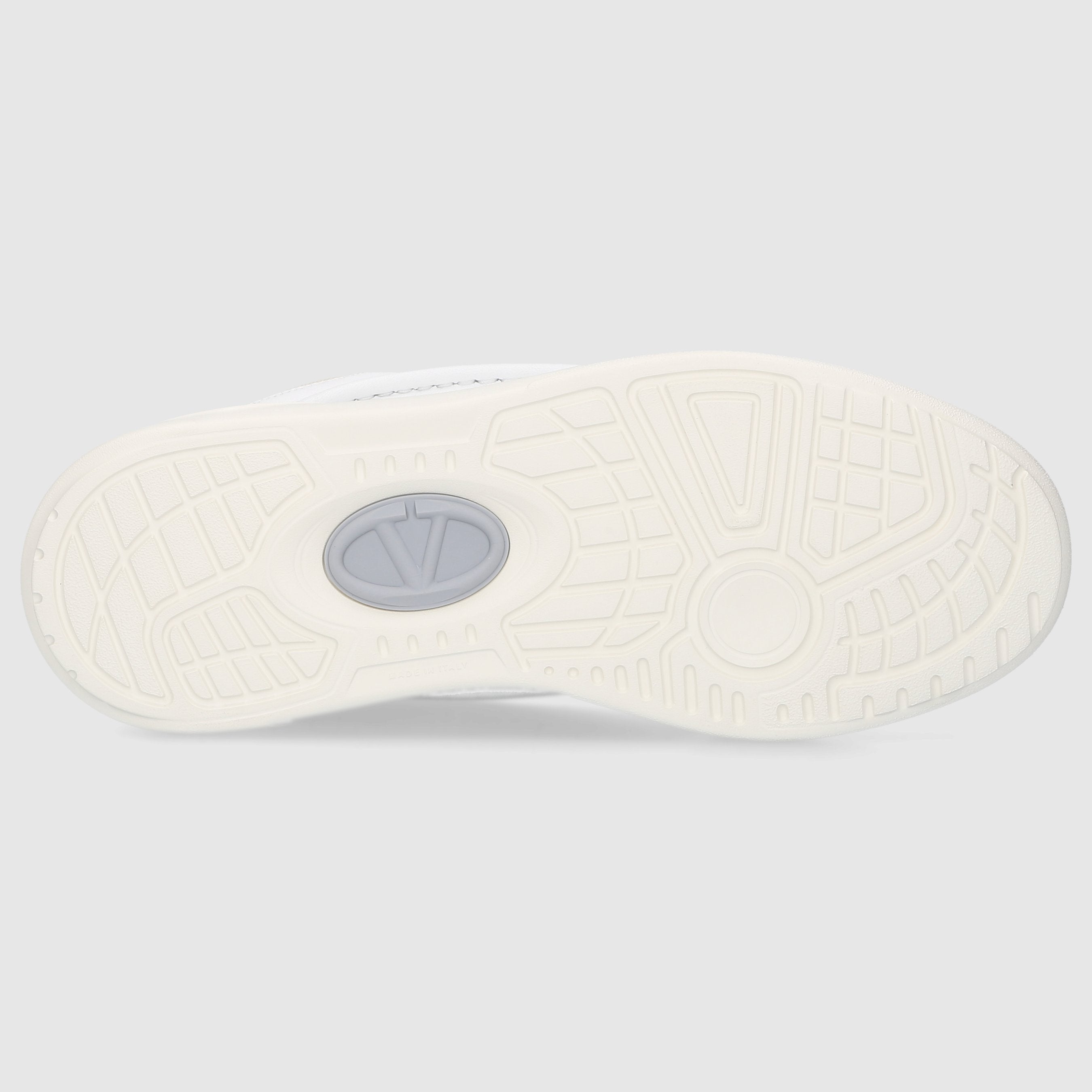 Valentino Garavani men's low-top sneakers 5Y0S0I14 made of white calf leather.