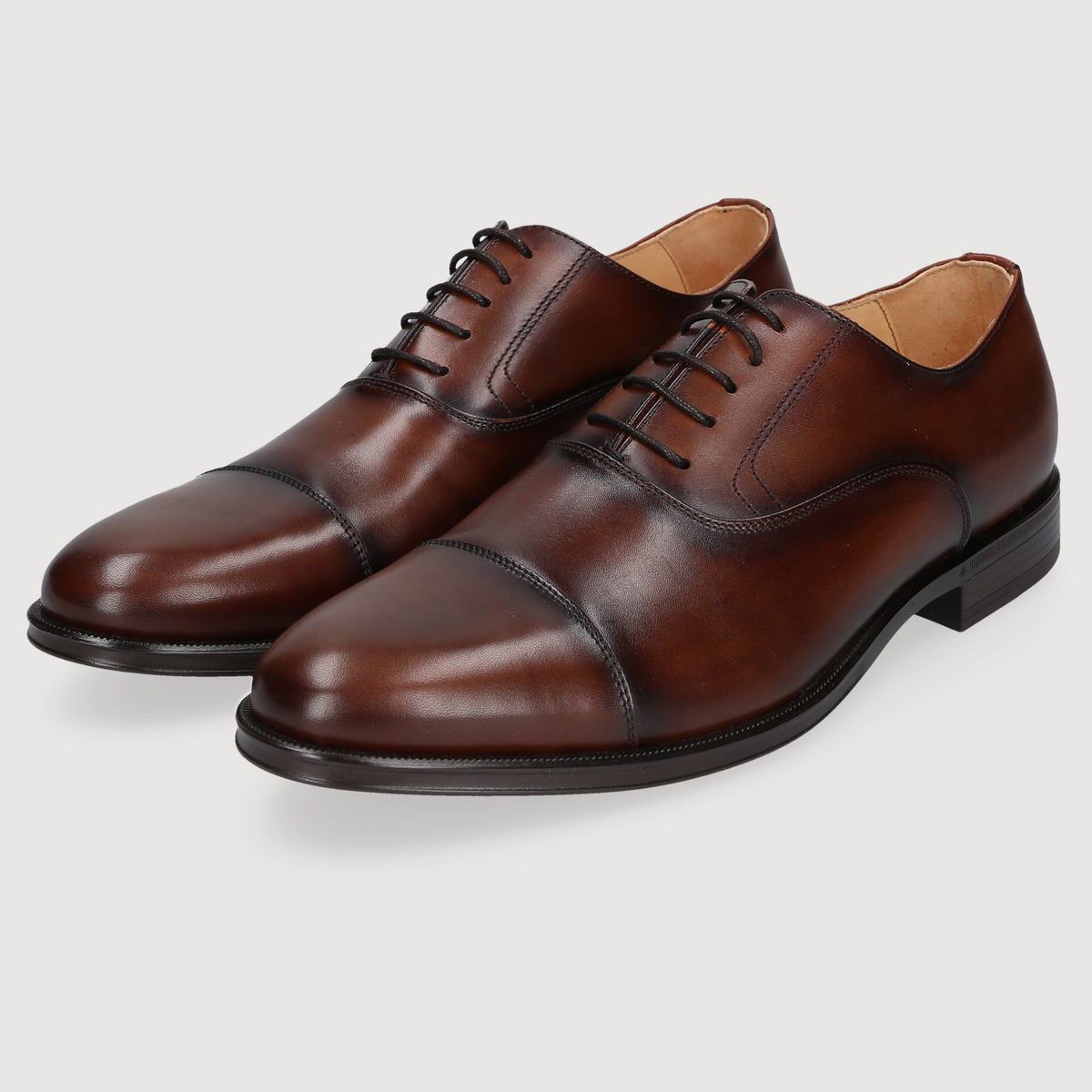 Henry Stevens Herren Klassiker Wes Captoe Mittelbraun