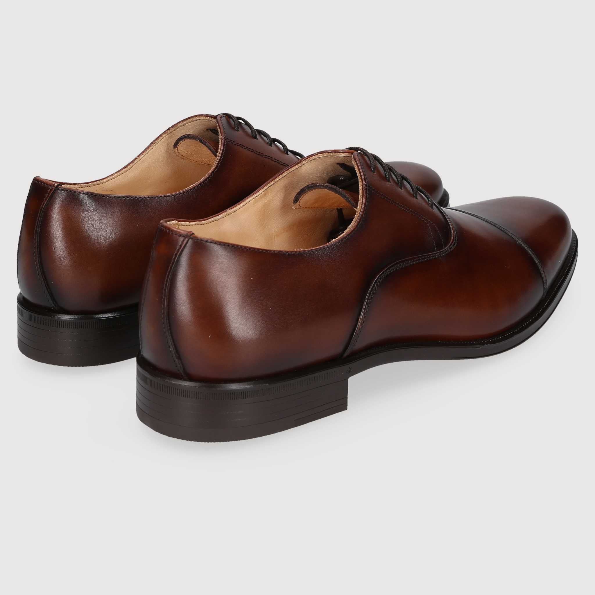 Henry Stevens Herren Klassiker Wes Captoe Mittelbraun
