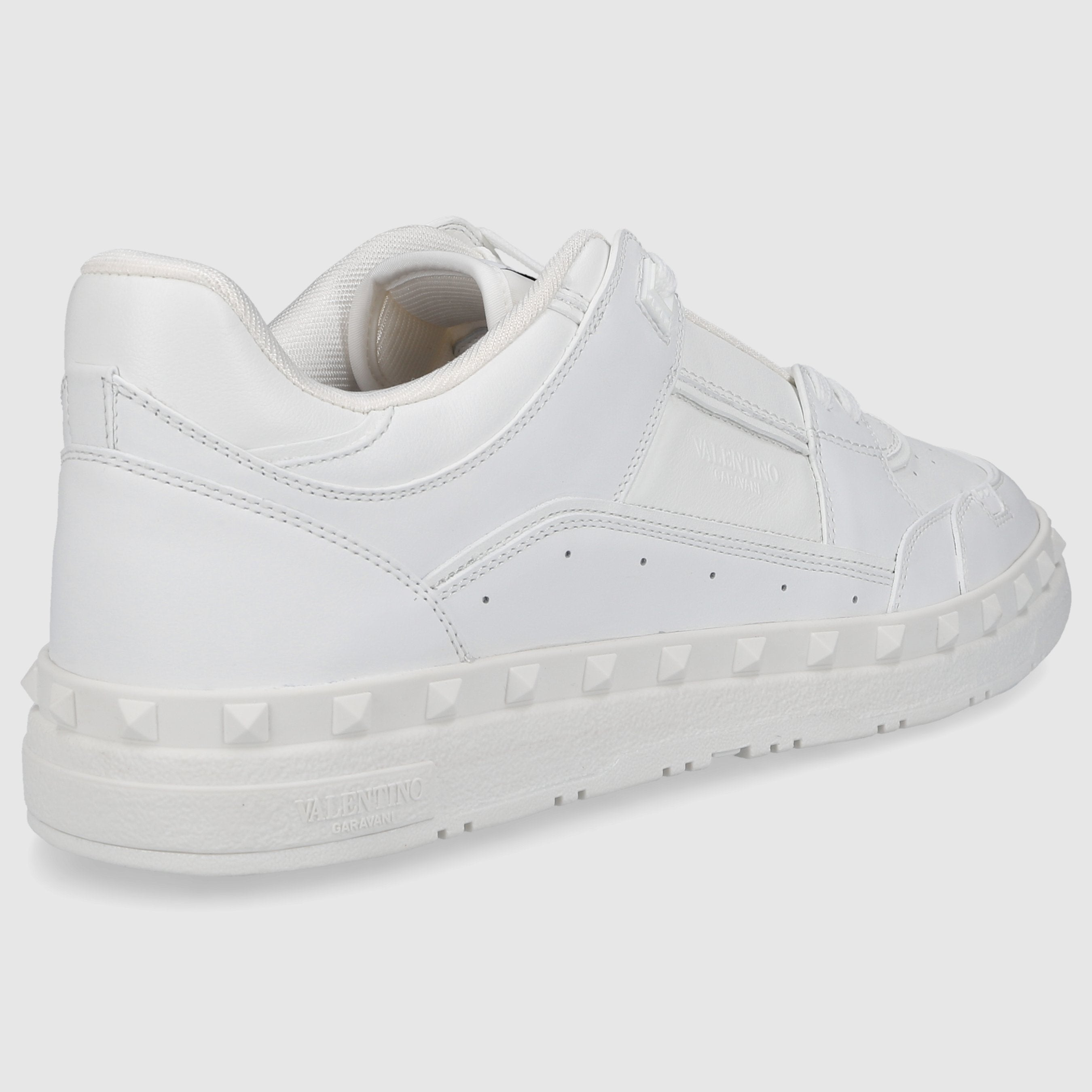 Valentino Garavani Herren Sneaker low FREEDOTS Kalbsleder
