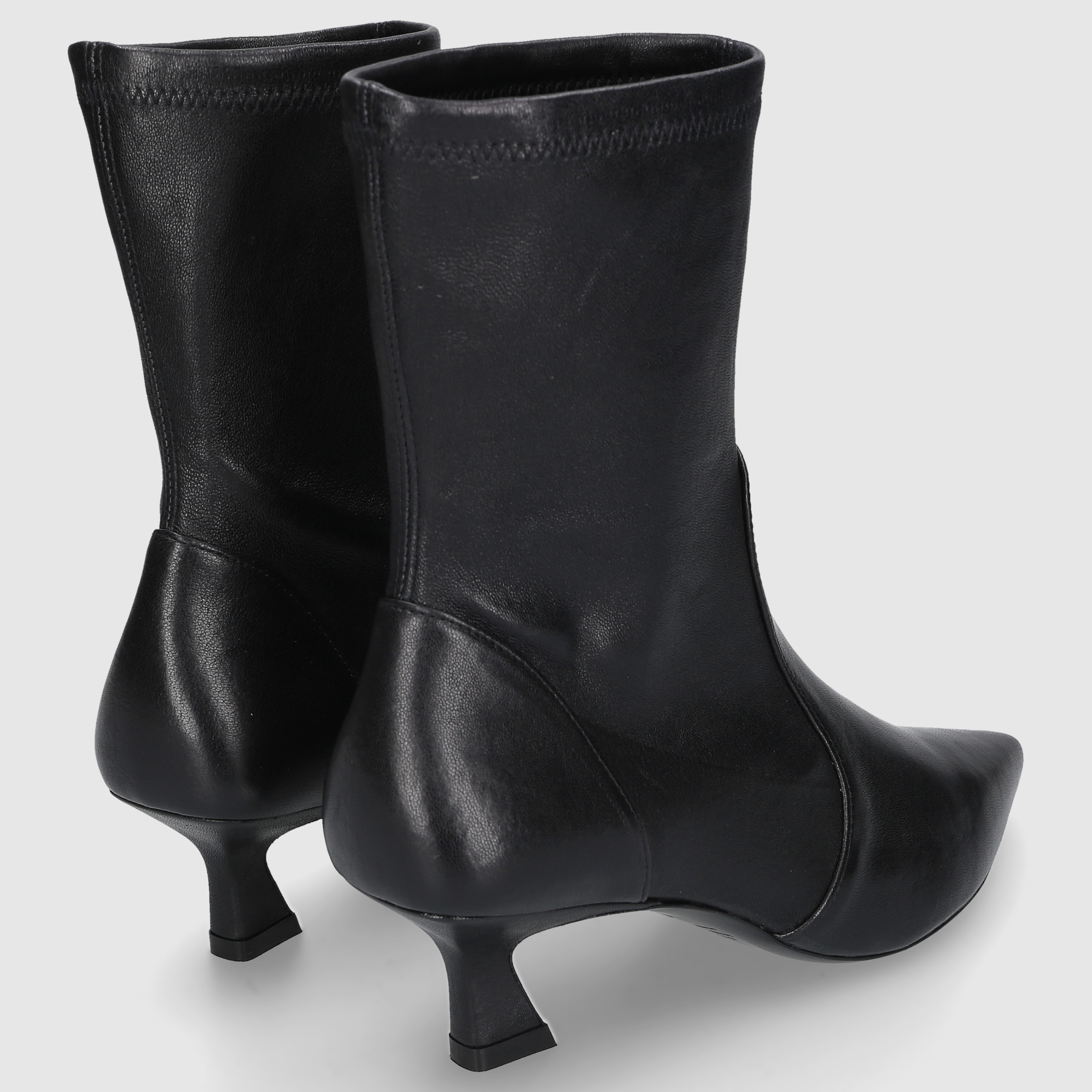 Stuart Weitzman Damen Boot VINNIE BOOTIE 50 Black
