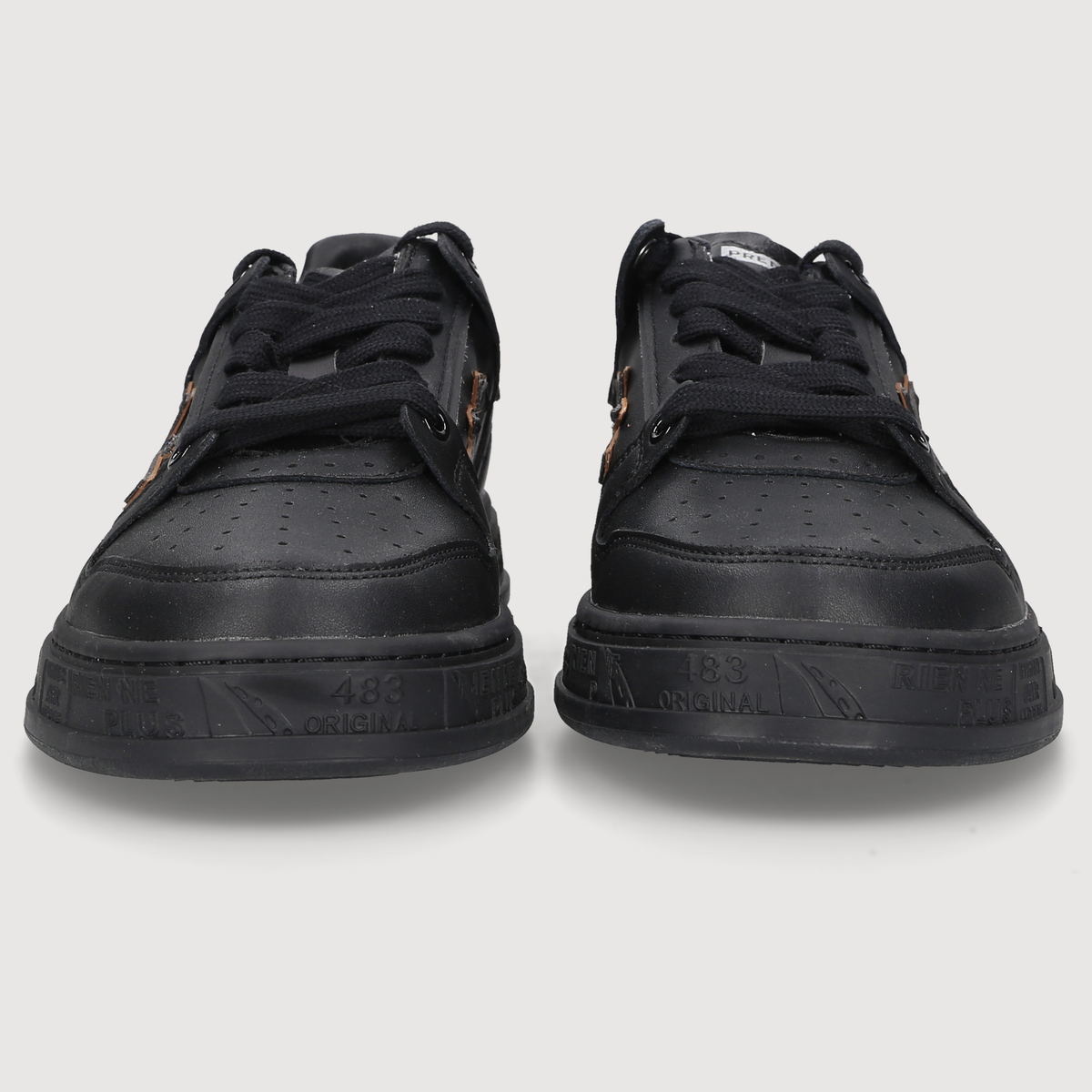 QUINN-VAR 8212 - BLACK