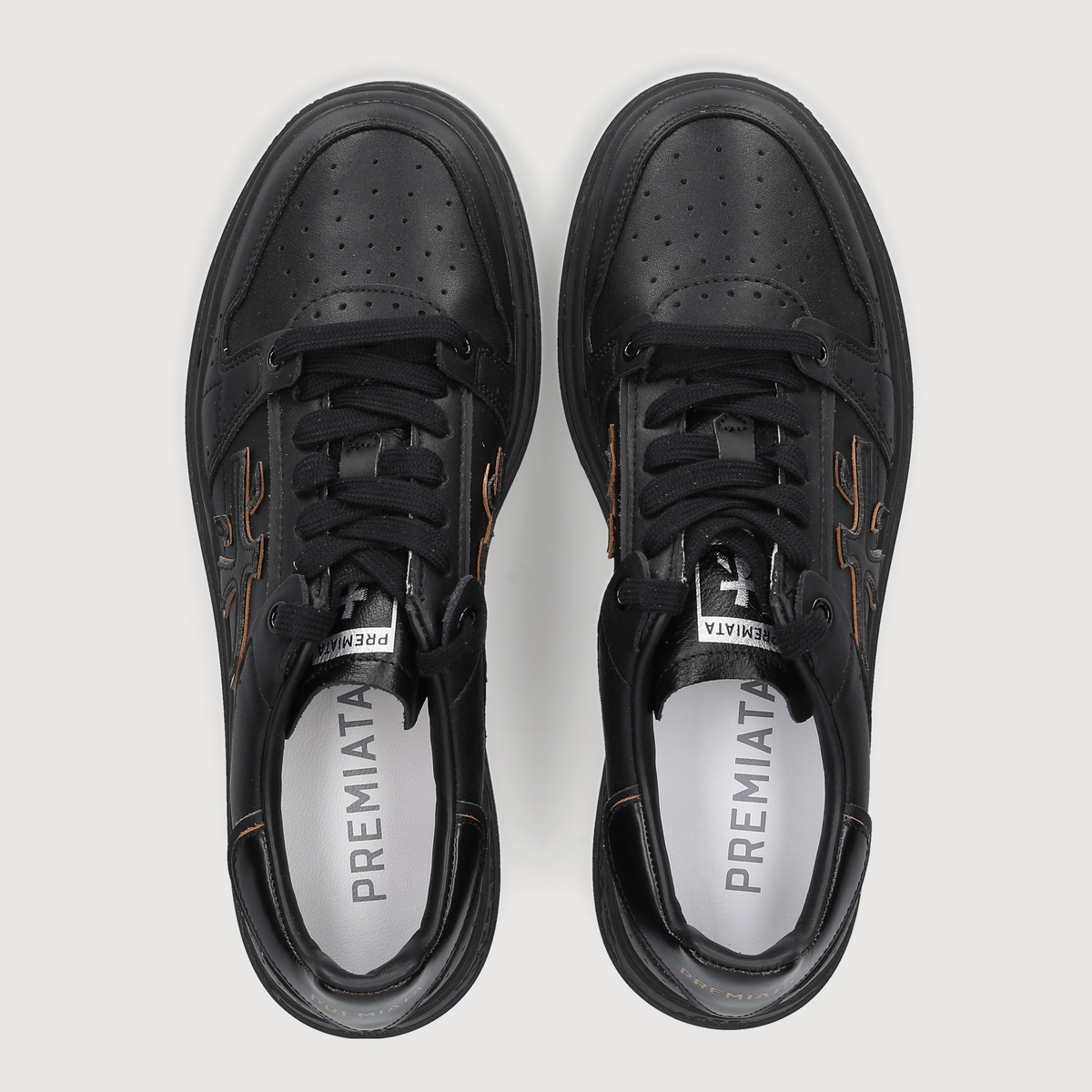 QUINN-VAR 8212 - BLACK